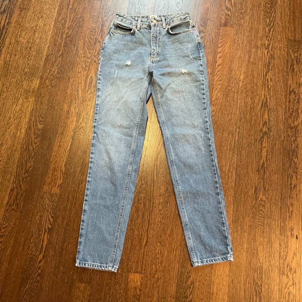 BDG Urban Outfitters High-Waisted Mom Jeans size 24 Medium Blue